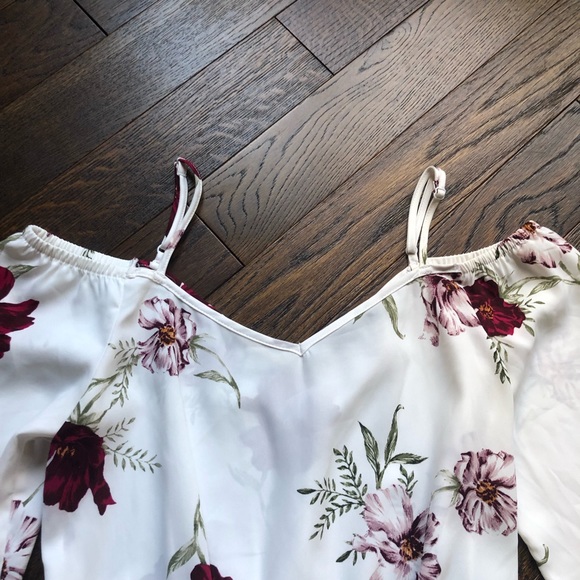 Floral Romper - Picture 2 of 5